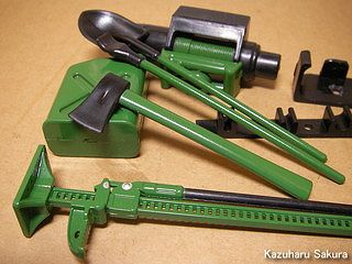 Axial(アキシャル)・SCX10・ジープ ラングラー G6 製作記 ～ TopCad Small Scale Tool Set For Truck（アクセサリーセット）２